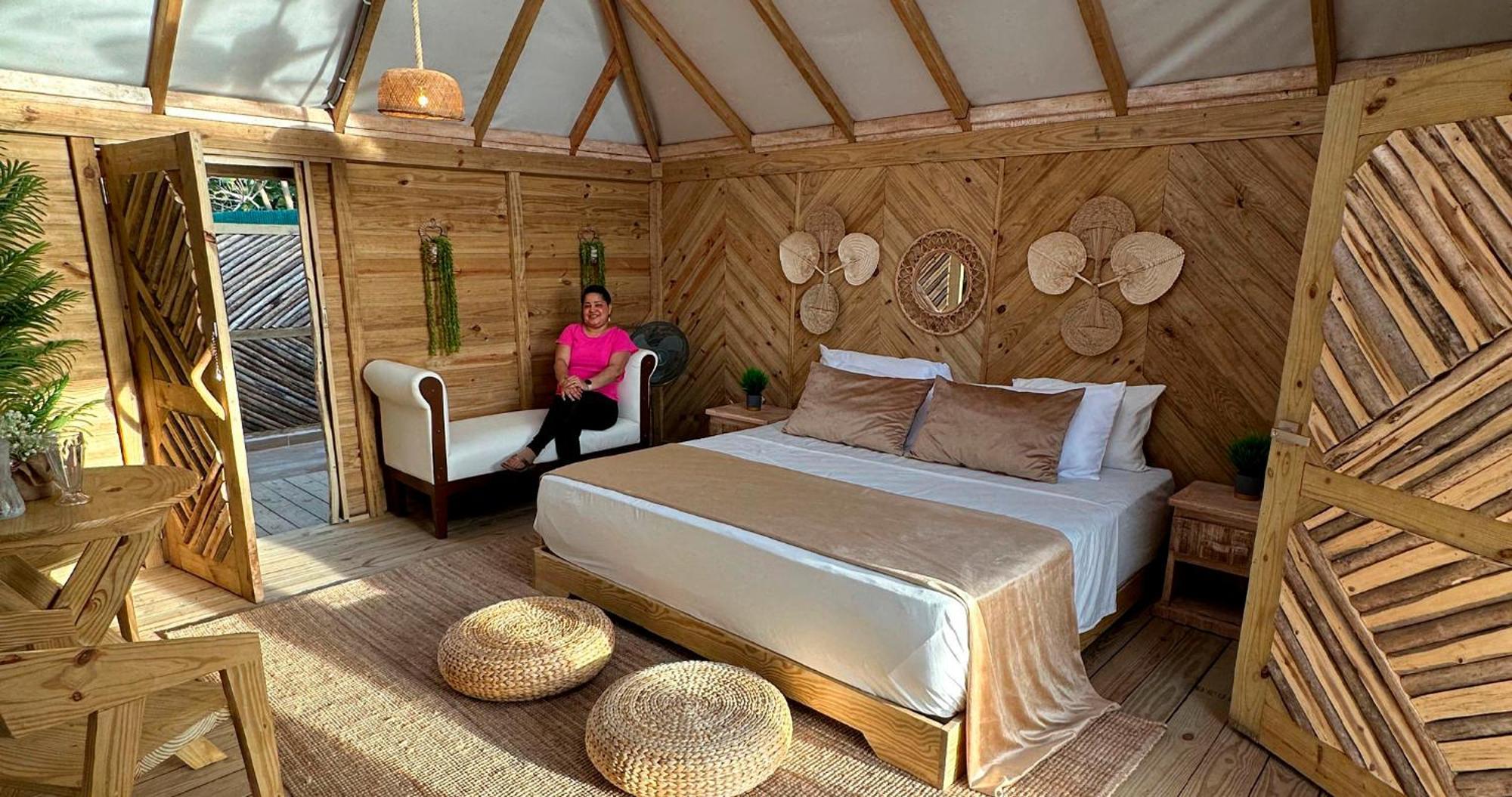 Glamping Ecolodge Cueva De Las Aguilas Pedernales Exteriér fotografie